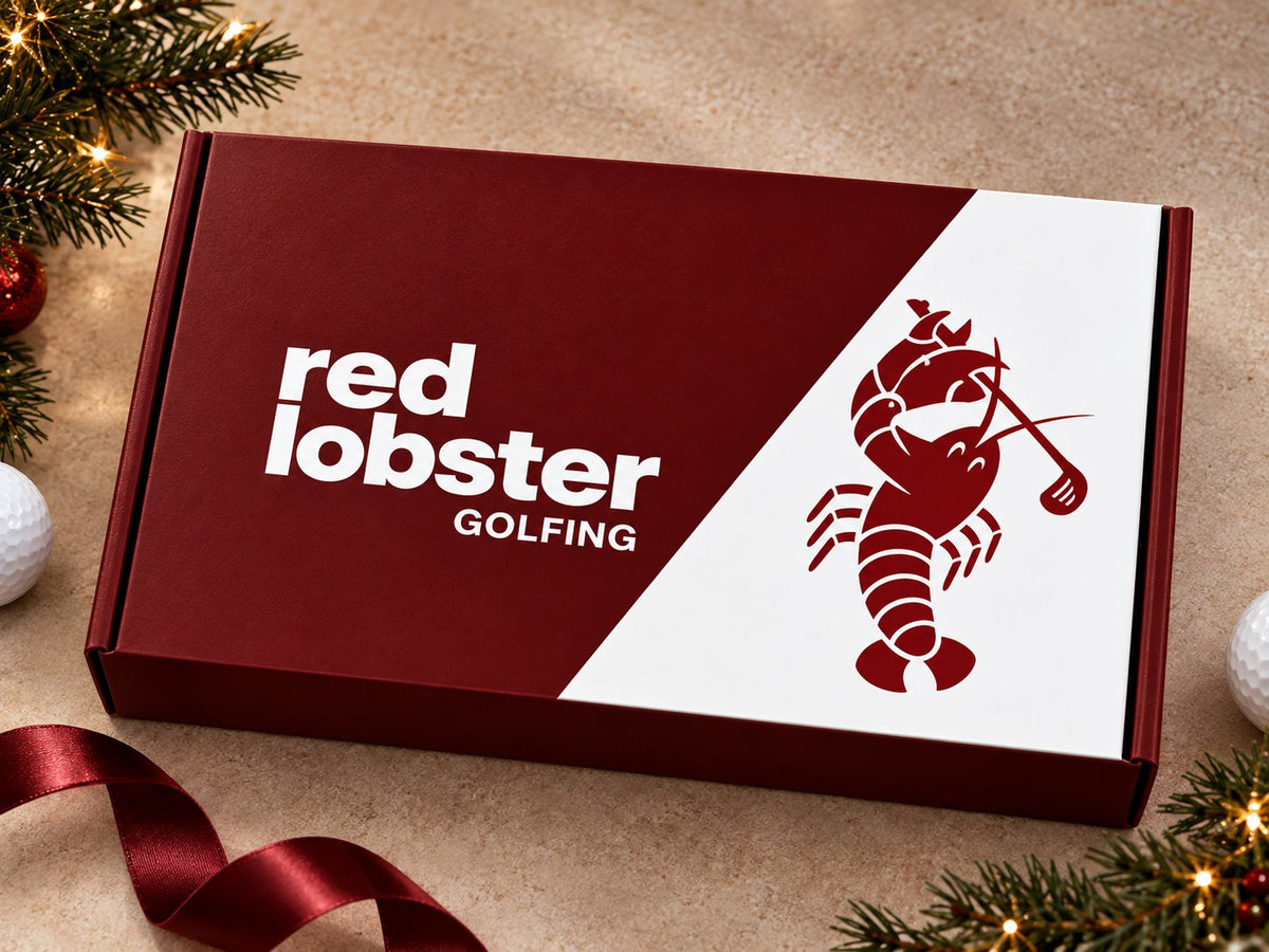 KI-Visualisierung: Golf-Adventskalender von Red Lobster Golfing von oben; Zweige, Schleife und Golfbälle sind Deko